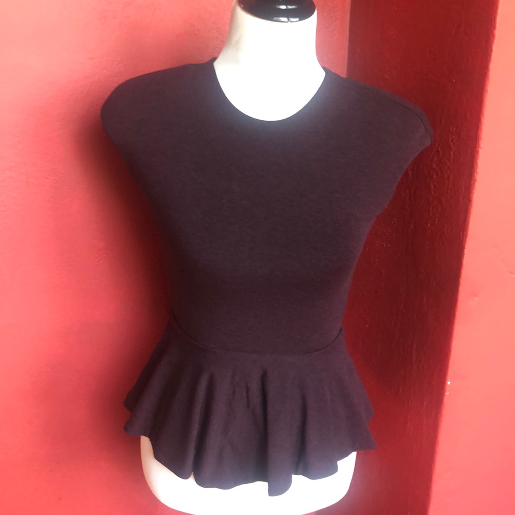Nadia Tarr Peplum Shirt Purple Small Stretch New